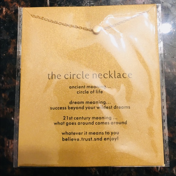 Jewelry - The circle necklace 